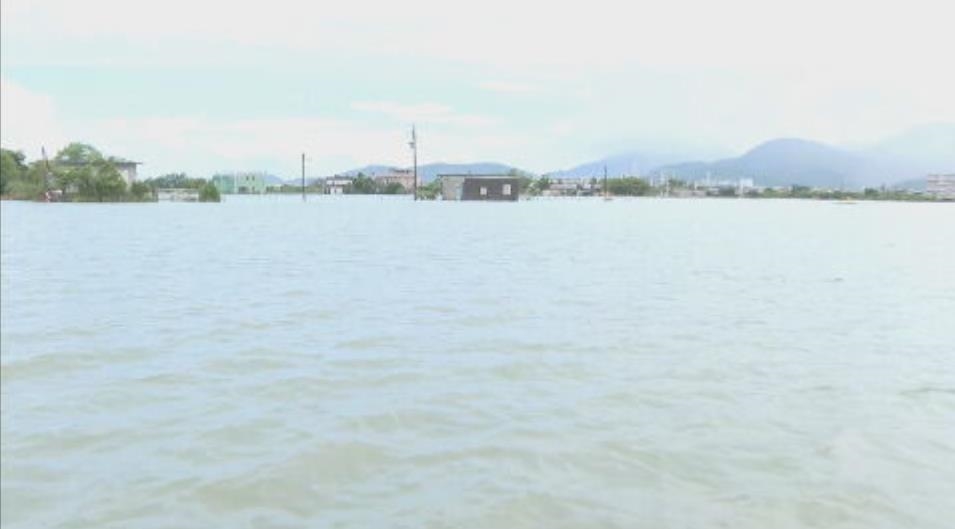 快新聞/「可以來載我嗎?」男子與女兒泛舟買早餐:馬上到