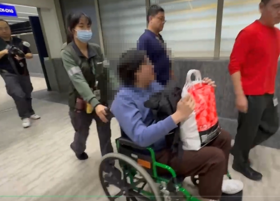 小草造謠「台捐巨資」換蕭美琴演講!被逮竟笑稱「反串文」全網炸鍋開轟了…