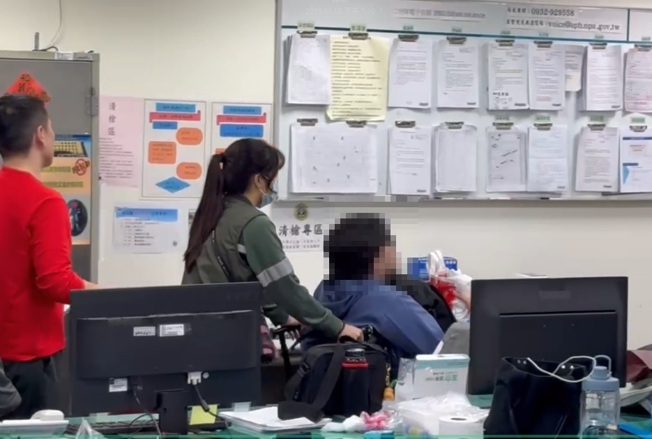 小草造謠「台捐巨資」換蕭美琴演講!被逮竟笑稱「反串文」全網炸鍋開轟了…