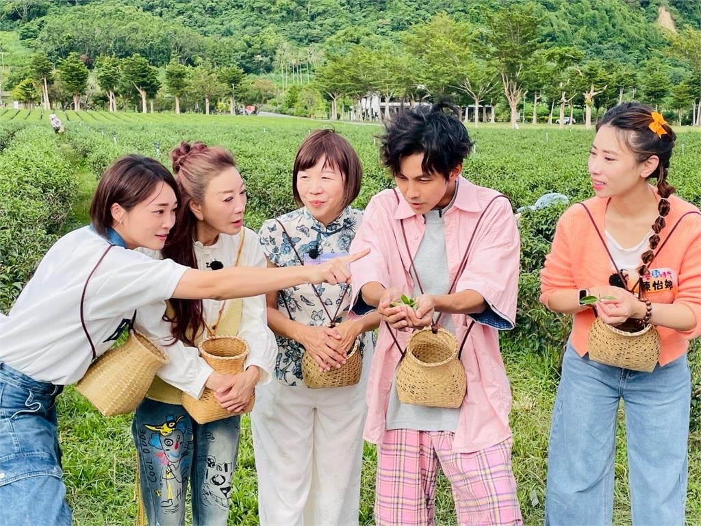 沒有問過直接「推下去」！楊繡惠驚聲尖叫體驗鹿野高台快速滑草