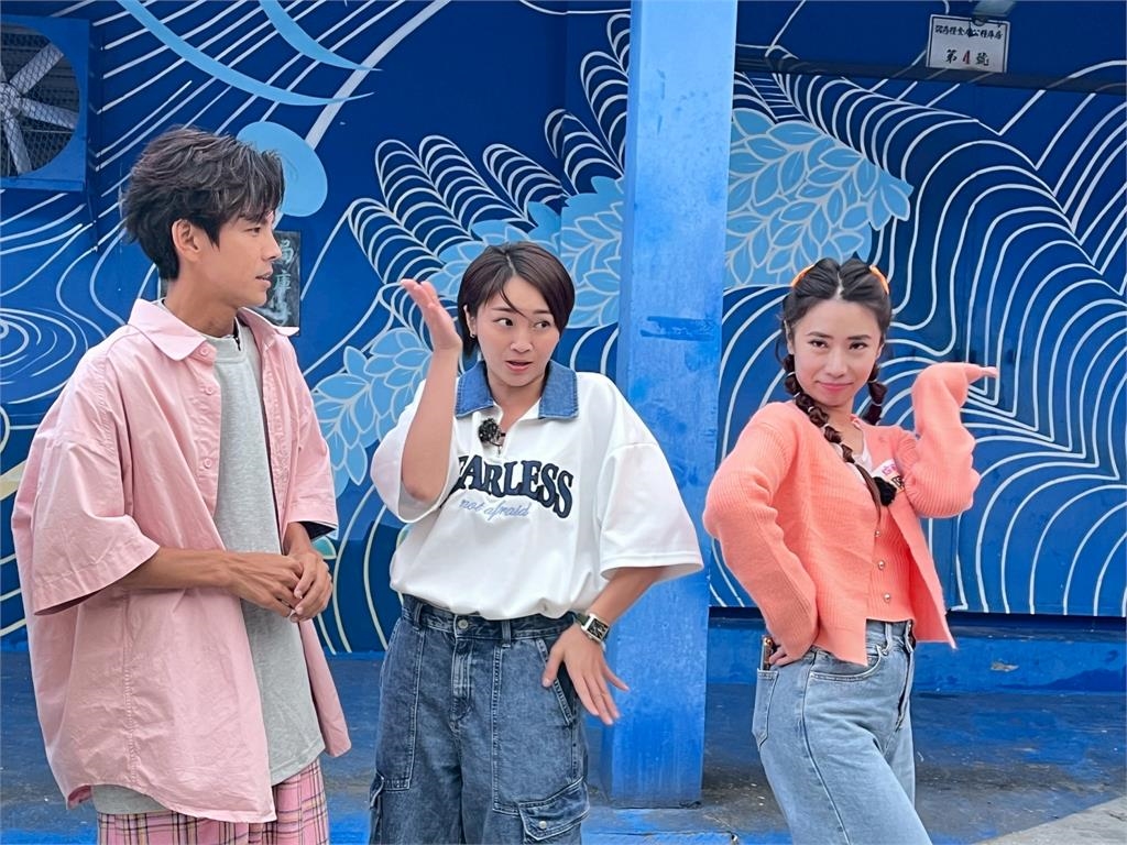 沒有問過直接「推下去」！楊繡惠驚聲尖叫體驗鹿野高台快速滑草