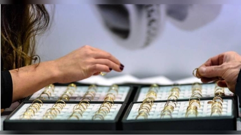 小孩試戴金手鐲10秒遭索賠4400元　母傻眼報警！業者回應了