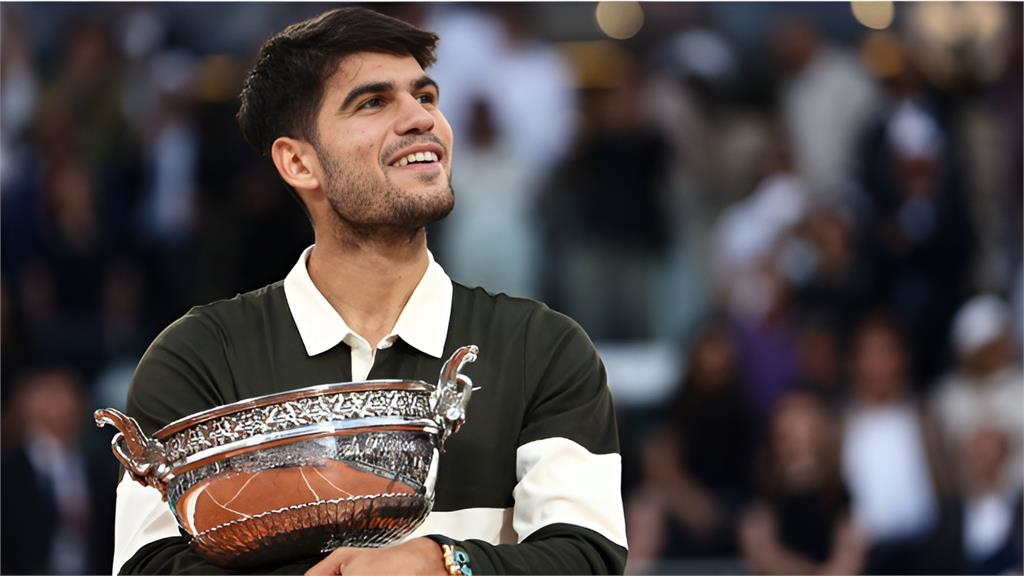 網球/「小蠻牛」艾卡拉茲鎖定年終世界第一!斬斷辛納稱霸美夢