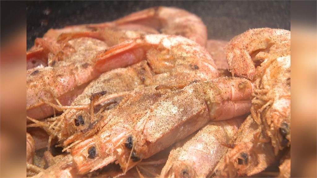 別再用微波爐加熱海鮮了!美食專家曝慘況「橡皮口感+腥味爆發」