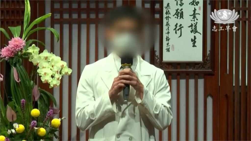 Po出代理孕母「無碼生產照」遭炎上　男同志遭起底是慈濟醫師