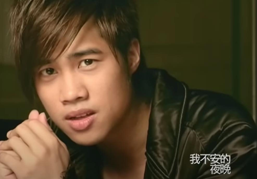 TANK「心肝移植」無濾鏡真面目外流！網挖舊照「面相全變」他超毛撞見：是女生