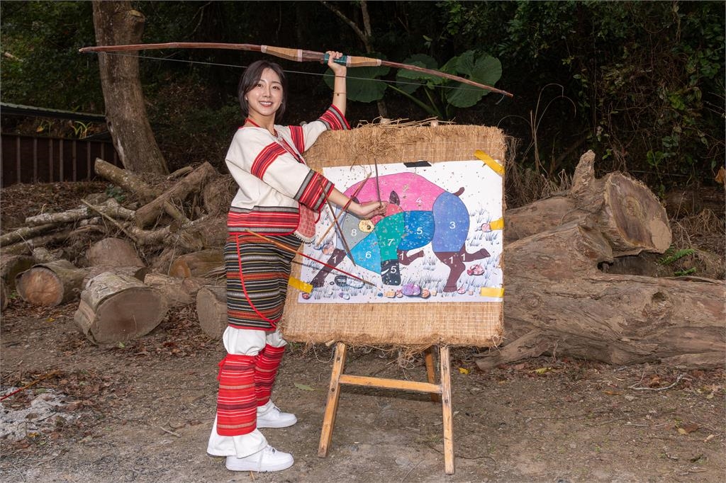 啦啦隊(圖多)/球芽攜手安芝儇走進偏鄉以「舞」會友!網大讚:人美心善仙女下凡