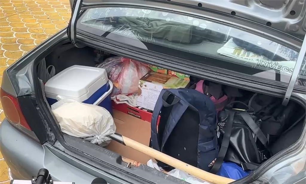 「鏟子超人」回來了! 鳳林車站外湧志工潮