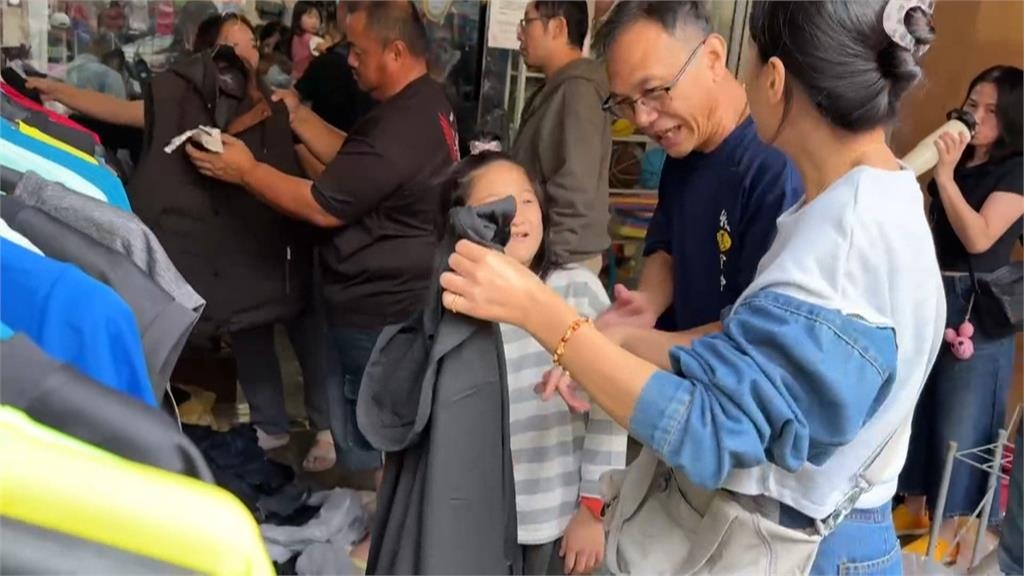 運動用品店遭水淹 蘇澳老闆受災含淚大放送