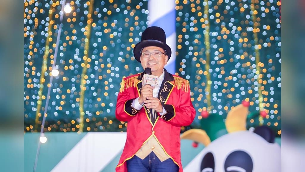新北耶誕城開了！侯友宜親扮馬戲團長　活動期間、交通方式一次看