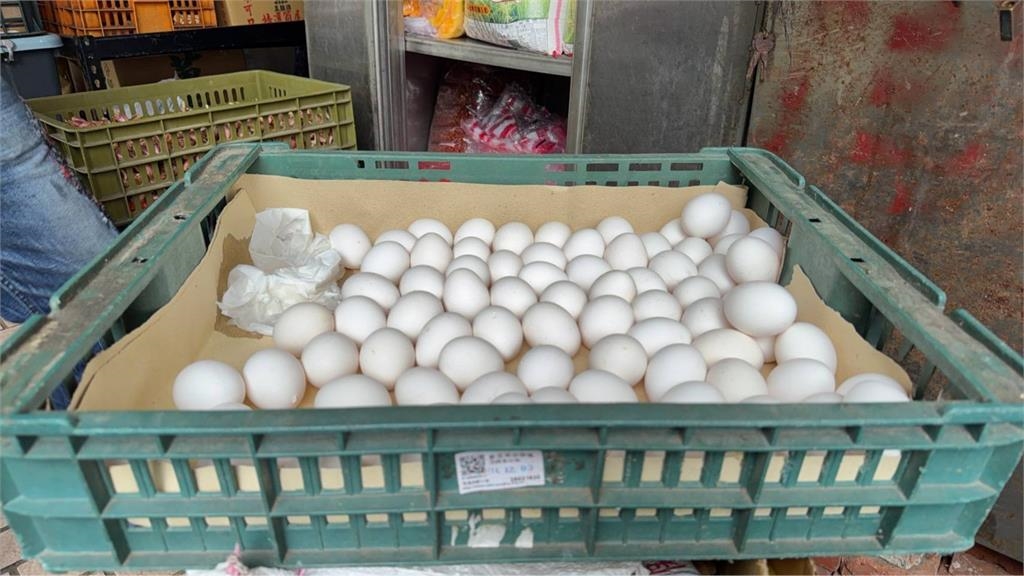 芬普尼毒素竟藏蛋黃中 資深菜販親授1招速查「傳統市場散裝蛋」履歷!