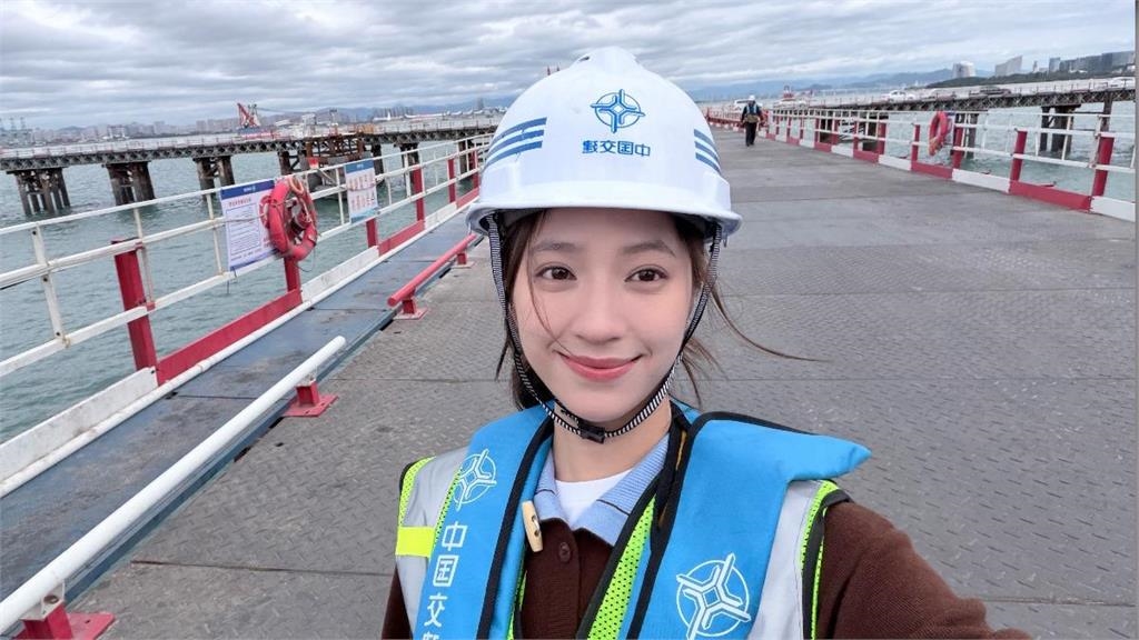 歐陽娣娣嗨喊歡迎來中國台灣玩 網友砲轟:取消台國籍