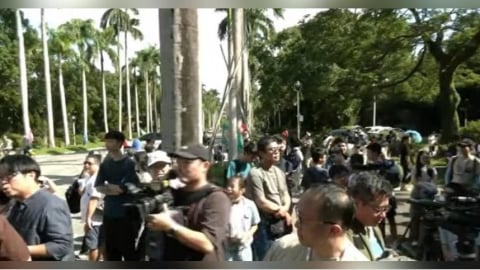 400人白排隊！大氣系預測失準又放鳥「傳明分批發放」　地理系神救援補發300杯飲料