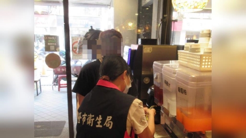 食藥署稽查外送平台 這家「知名平價牛排店」紅茶腸桿菌科超標