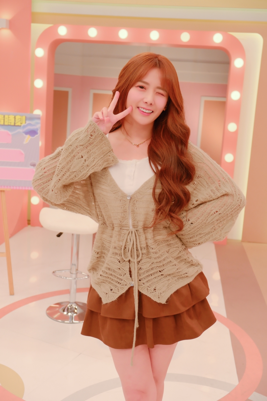 (影)／女星遇怪風 下半身襠布整片被掀起 全場驚聲尖叫？