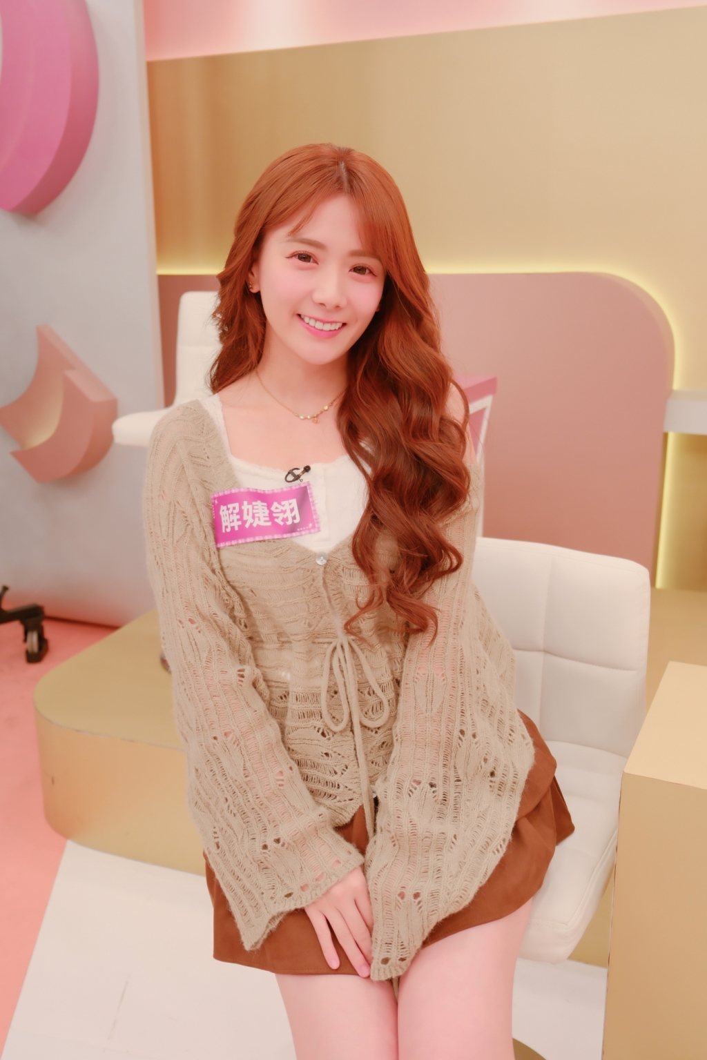 (影)/女星開箱拍片 鏡頭前「透風」沒人告知 很想鑽地洞?