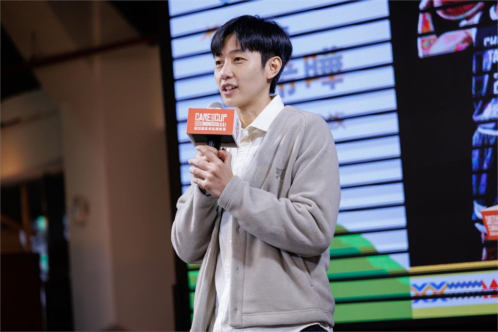 棒球(影)/「假日飛刀手」陳義信力挺!關懷盃28日啟程花蓮 沖繩代表跨海拚3連霸