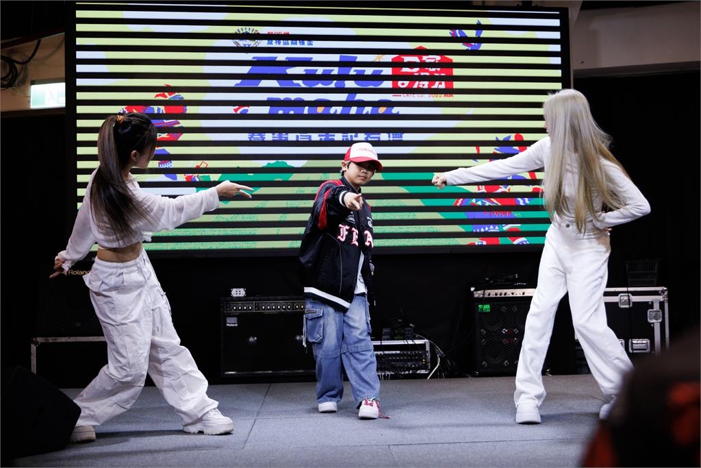 棒球(影)/「假日飛刀手」陳義信力挺!關懷盃28日啟程花蓮 沖繩代表跨海拚3連霸