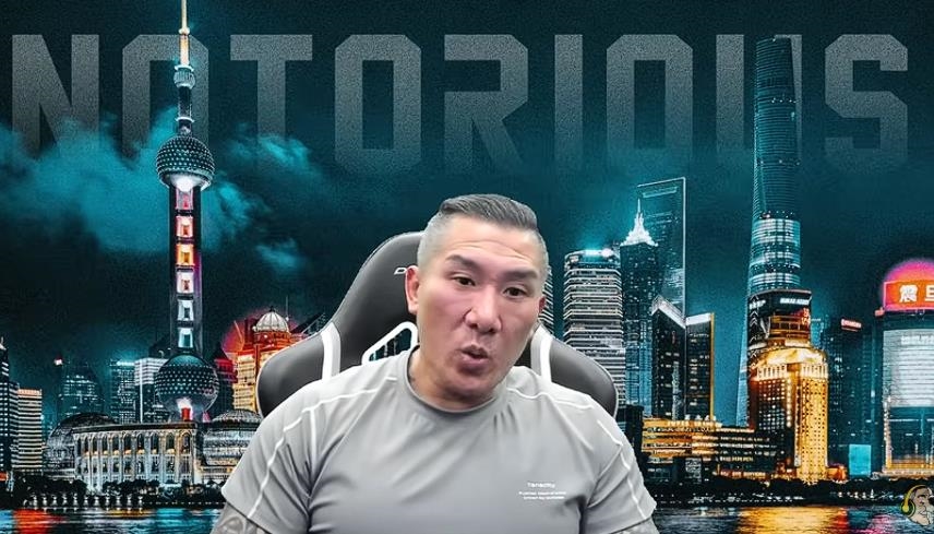 遭爆太小…館長崩潰「沒陽痿、不是3公分」！突當掉「脫口尺寸」急改口全放送