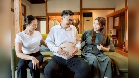 推生育養育津貼加碼再送「孕哺枕」　賴瑞隆親穿孕婦裝體驗媽媽辛勞