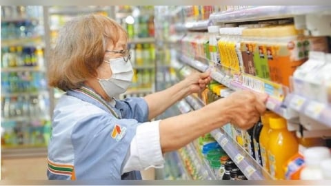 晚退休成趨勢!每月8.2萬名中高齡求職 3年成長34%