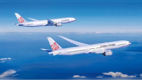 夢幻男團登機！華航「全空少航班」落實性別平權　乘客驚喜直呼太帥