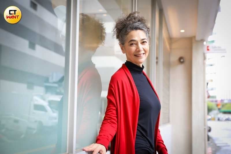 年輕時賴佩霞到監所活動,成為改變她生命的契機。(圖/侯世駿攝)