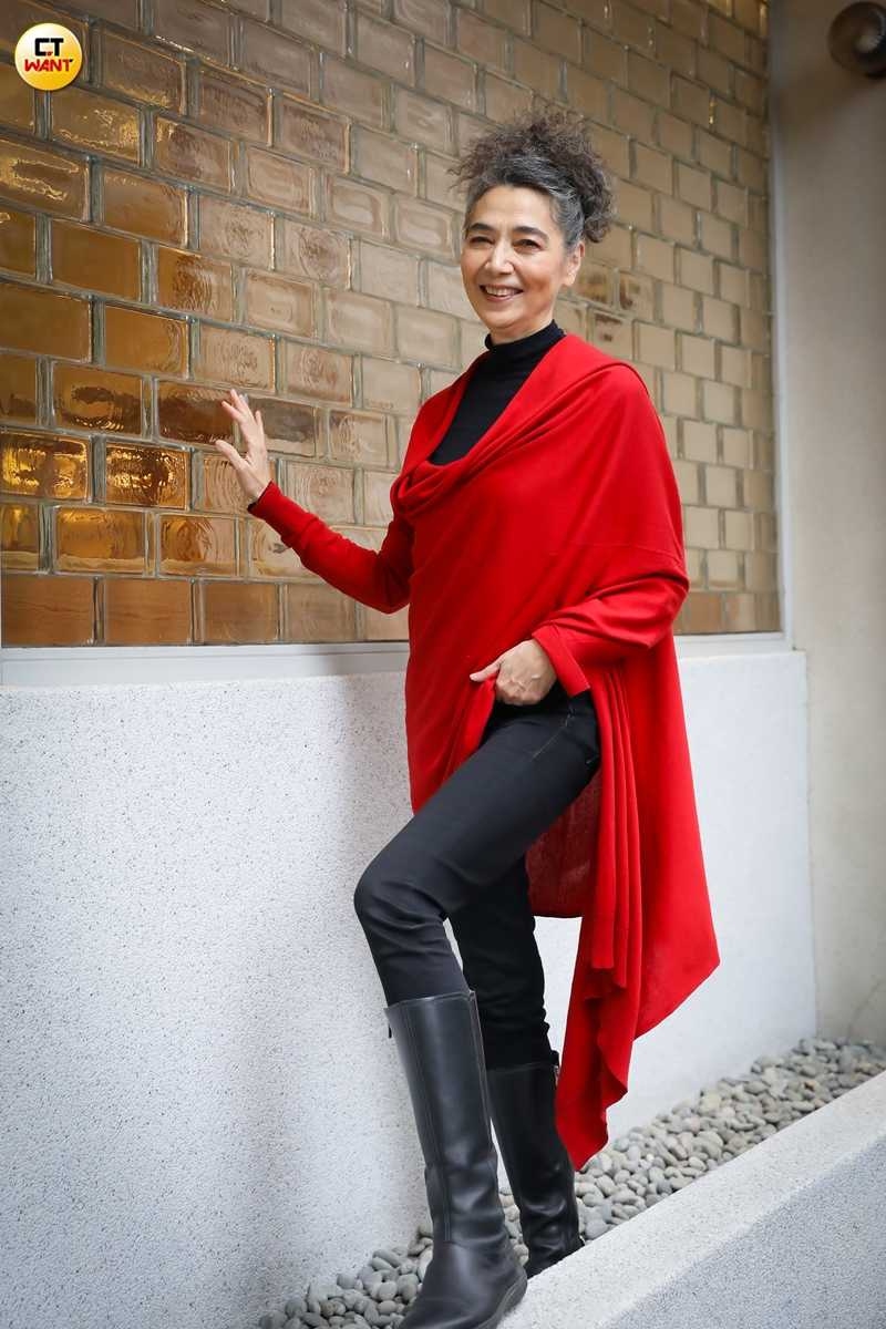 為了好好與孩子相處,賴佩霞決心學習心理學。(圖/侯世駿攝)