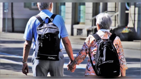 海外退休不是夢?退休夫婦移居泰國夢碎 突發疾病返國陷租屋與醫療困境