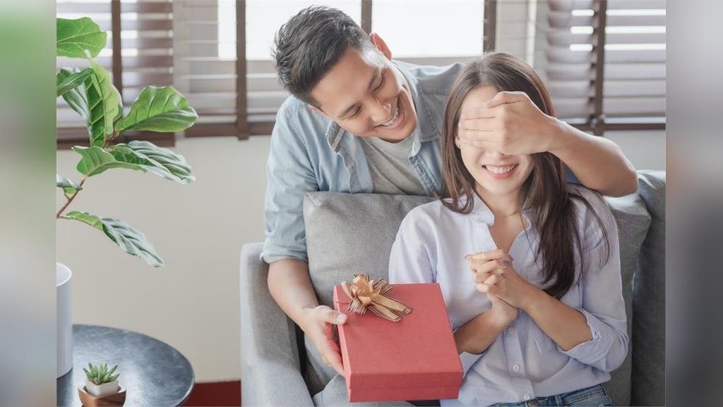 他真的愛妳嗎？男人願意無條件付出的5個真實動機