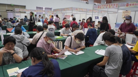 台灣1997年薪資曝網批「原地踏步28年」！內行點關鍵：當時沒有「這」