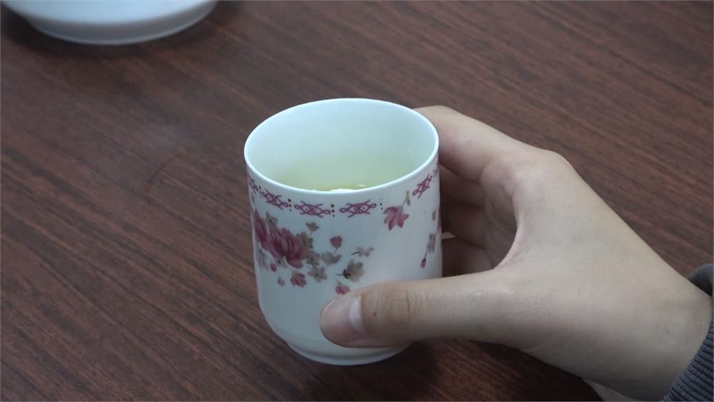 男腹痛難耐3天以上沒解便　醫驚見骨盆腔有「這東西」