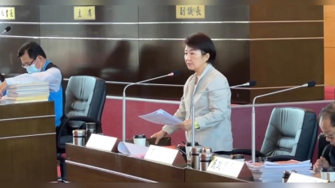 網紅校園講座未獲許可開直播惹議　盧秀燕撂重話「列拒絕往來戶」