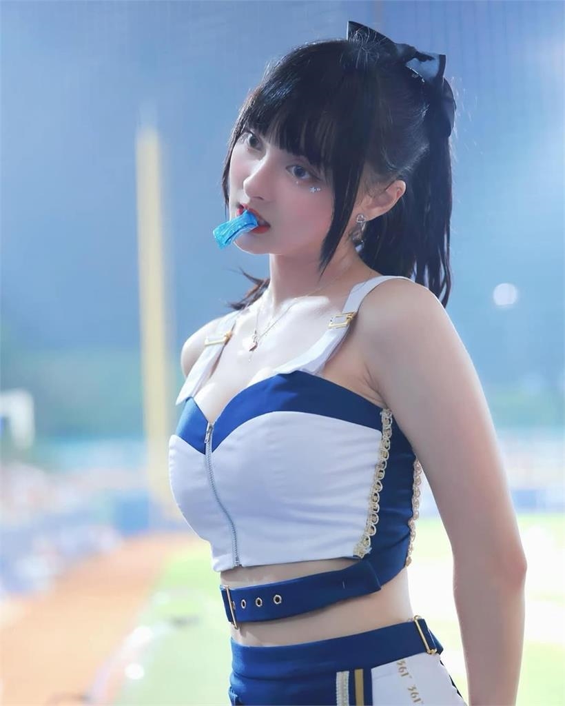 髮香來尬聊(圖影)／聽爸一席話踏上應援之路！「富邦張韶涵」卡洛琳大展歌喉收割琳魂