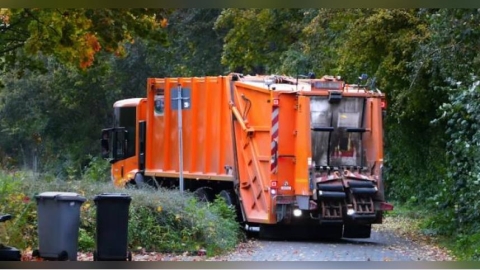 躲垃圾箱取暖！　英30歲男「遭誤丟垃圾壓縮機」慘被輾死