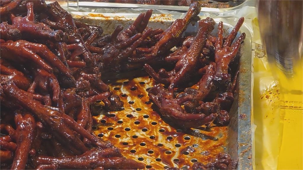 思母之心化動力 夜市滷味王「九鼎燒」火力全開噴汁