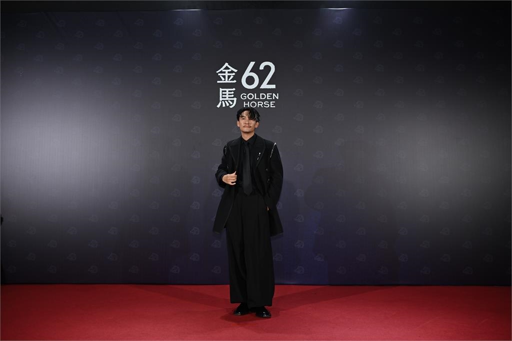 金馬62／桂綸鎂「黑蕾絲裹身」底色全透出！41歲「反差狀態」太霸氣