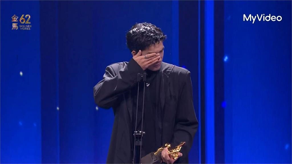 台下哭到台上！　曾敬驊榮獲金馬男配角　冬山老家早餐店人潮爆滿！