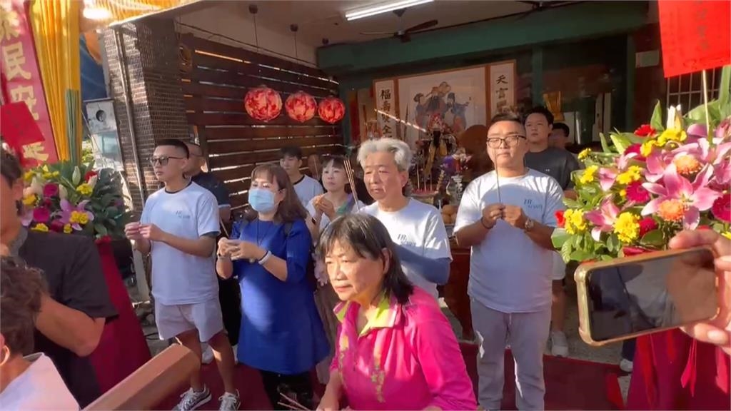 獨/睽違百年!北港媽台南巡歷 冰店打造「3樓高牌樓」迎駕