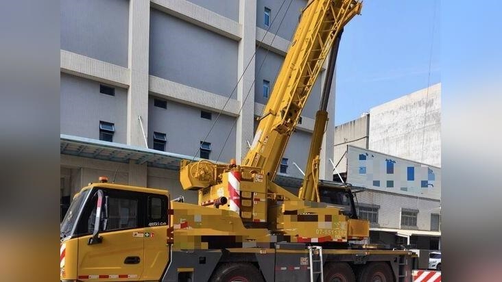 高雄海霸王施工意外　工人+推高機4樓同時墜落釀1死