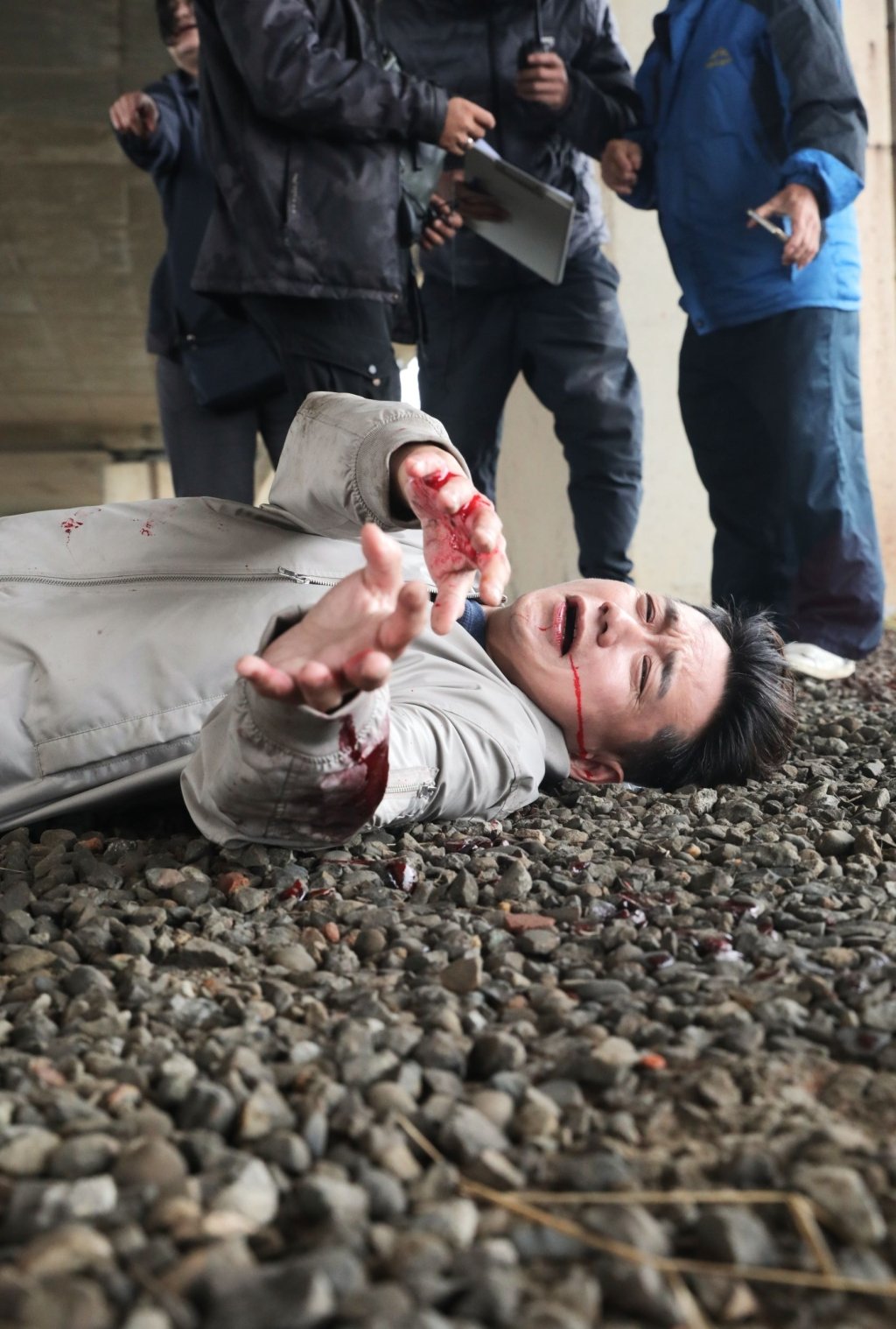 陳家逵《好運來》殺青了！拍被車撞戲「一度失溫」狼狽花絮曝光