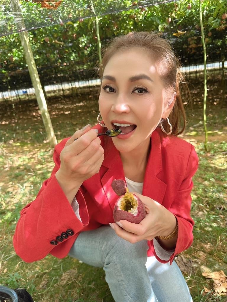 知名演員梁佑南力挺果農！打工換果樂開懷！