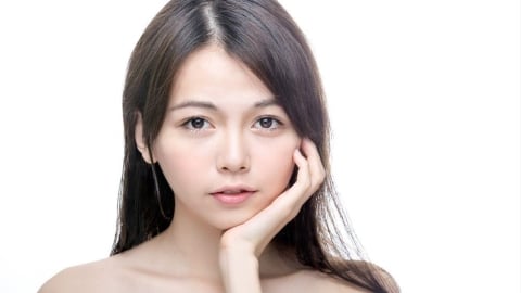 別再盲買！醫師提醒臉部保養推薦也有地雷區：成分、膚質、使用方式都不能忽略