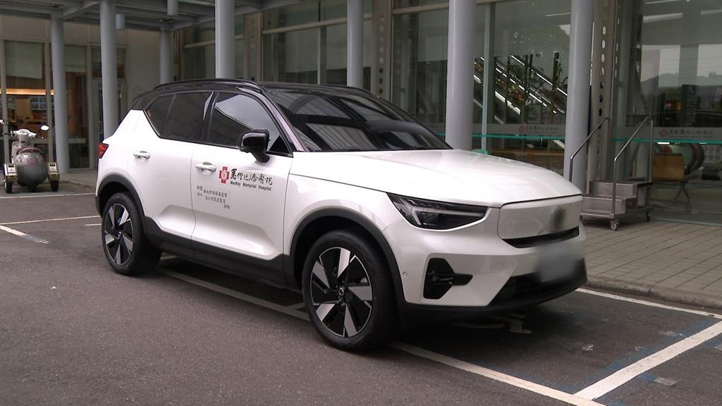 全台首輛純電動醫療巡迴車　深入北海岸偏鄉提供醫療照護