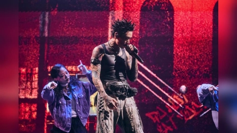 Marz23重要里程碑! 首次以個人身份攻蛋 與歌迷玩人體衝浪