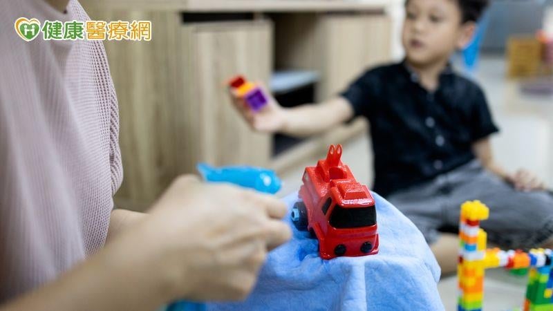 全台腸病毒增溫！急診破萬、重症6年最多　爸媽速看症狀