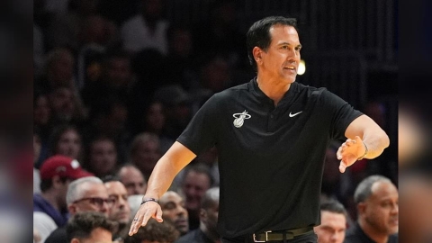 NBA(影)／熱火擊敗公鹿送大禮！總教練史波爾史特拉生涯800勝到手