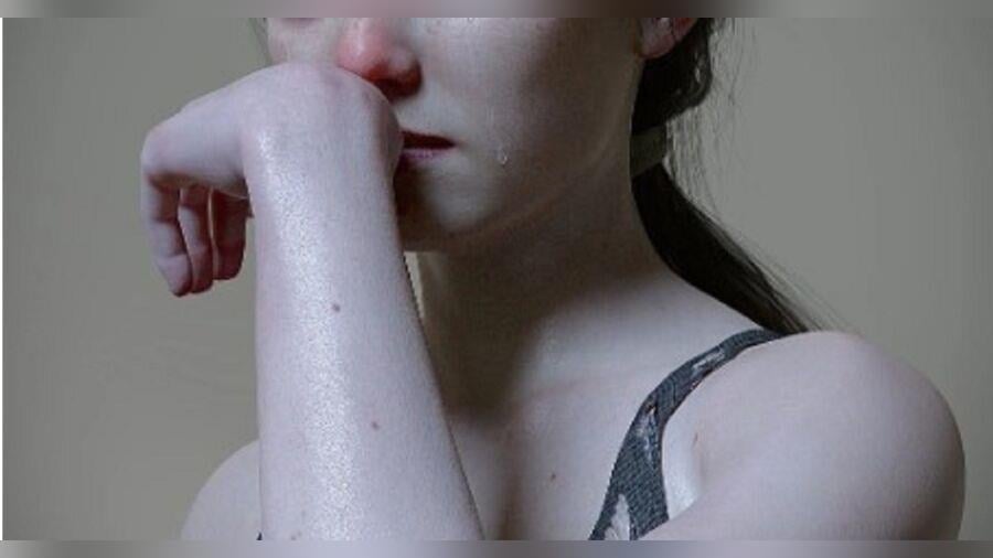 少女遭職軍「口交、無套射精」老師翻出避孕藥　男子噁回：不認識