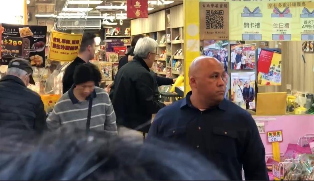 獨家／黃仁勳驚喜現身北市四平街！帶妻女去「這裡」消費