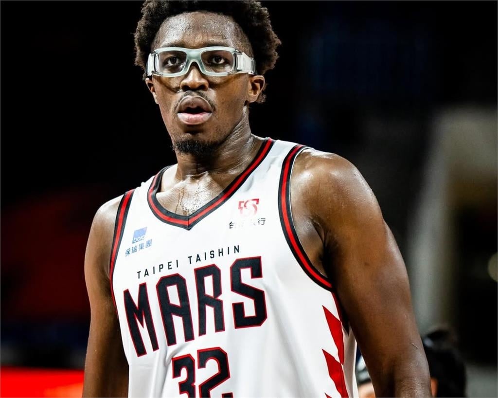 外國球員拿大同電鍋煮飯「忘記放這1物」！2萬台灣人全急壞：不是這樣用的啦